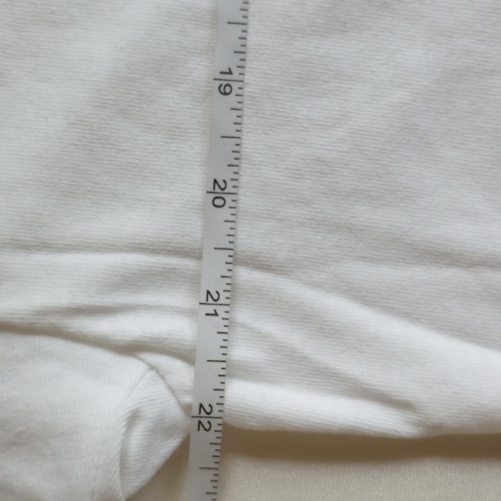 NWOT Hello Kitty Cotton T-shirt L Noodle Cup Chopsticks Sanrio Ripple Junction - Picture 4 of 5